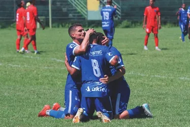 Imagem ilustrativa da imagem Vitória começa com o pé direito na Copa ES 2025
