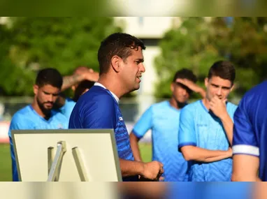 PORTO VITÓRIA 
Rodrigo Chagas quer corrigir os erros da primeira partida para virar