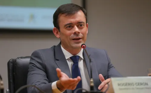 
          Imagem ilustrativa da imagem 500 mil aposentados no Espírito Santo podem ter antecipação do 13º salário
          