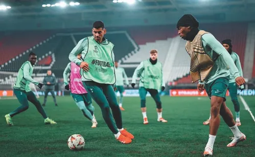 
          Imagem ilustrativa da imagem AZ Alkmaar e Tottenham na tela da TV Tribuna/Band
          