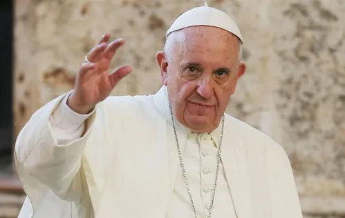 
          Imagem ilustrativa da imagem Papa Francisco passou por noite tranquila e está descansando, diz Vaticano
          