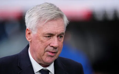 
          Imagem ilustrativa da imagem Ancelotti diz não ter recebido contato da CBF: ‘Foco está em títulos com o Real’
          