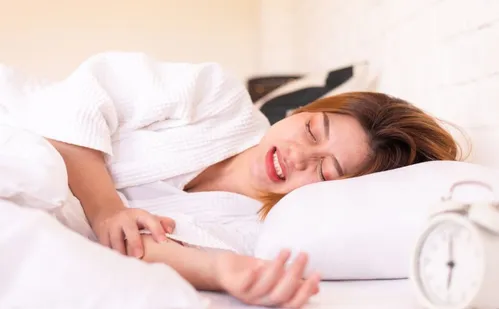 
          Imagem ilustrativa da imagem Ansiedade pode afetar os dentes; veja os sinais
          