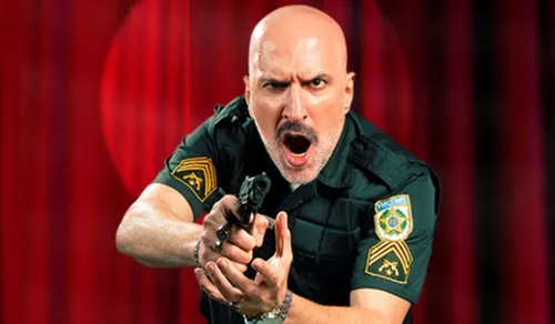 
          Imagem ilustrativa da imagem Antonio Tabet interpreta o célebre policial Peçanha neste sábado no Teatro RioMar
          