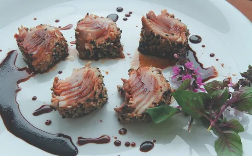 
          Imagem ilustrativa da imagem Aprenda a fazer receita chique e fácil com atum
          