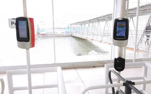 
          Imagem ilustrativa da imagem Aquaviário começa a aceitar pagamento com cartão de crédito ou débito
          