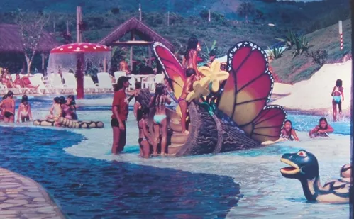 
          Imagem ilustrativa da imagem Atrações para todas as idades no parque aquático Acquamania, em Guarapari
          