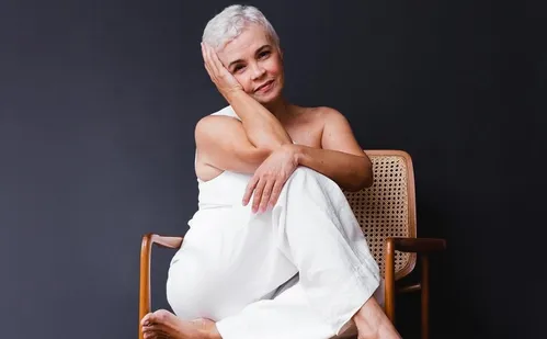 
          Imagem ilustrativa da imagem Atriz fala sobre a dificuldade de lidar com a fama: “Chorei 40 minutos sem parar”
          