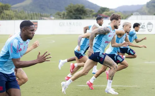 
          Imagem ilustrativa da imagem Bap se irrita e solta o verbo por dívidas de outros clubes com o Flamengo
          