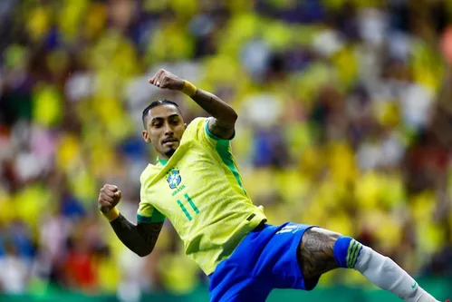 
          Imagem ilustrativa da imagem Barcelona é ‘prejudicado’ por desempenho de Raphinha em Brasil x Colômbia; entenda
          