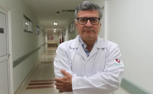 
          Imagem ilustrativa da imagem Bebidas, energéticos e remédios: médicos alertam para misturas perigosas
          