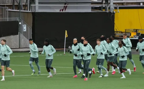 
          Imagem ilustrativa da imagem Bodø/Glimt e Tottenham decidem vaga à final da Liga Europa na TV Tribuna/Band
          