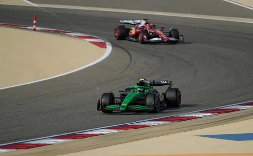 
          Imagem ilustrativa da imagem Fórmula 1: Bortoleto não alivia para Sauber e clima tenso na Red Bull
          