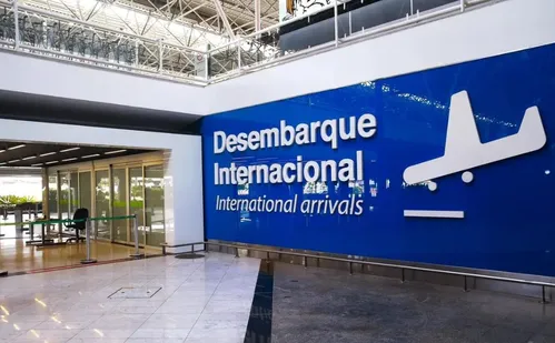 
          Imagem ilustrativa da imagem Brasil começa a exigir visto para EUA, Canadá e Austrália nesta quinta
          