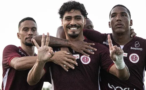 
          Imagem ilustrativa da imagem Tiva vence e confirma vaga na semifinal do Capixabão
          