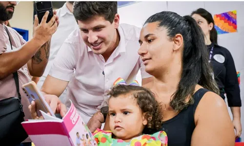 
          Imagem ilustrativa da imagem Caderneta da Criança é lançada no Conecta Recife com foco na primeira infância
          