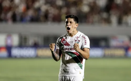 
          Imagem ilustrativa da imagem Cano ultrapassa os 100 gols pelo Flu e comanda vitória contra o Caxias
          