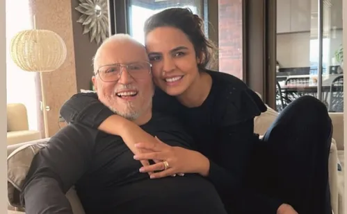 
          Imagem ilustrativa da imagem Carlos Alberto de Nóbrega é internado em unidade de terapia semi-intensiva
          