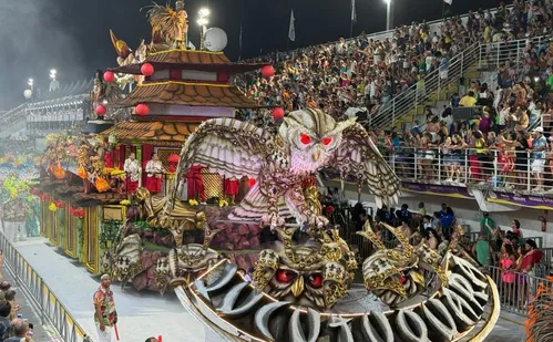 
          Imagem ilustrativa da imagem Carnaval 2025: escolas desfilam no Sambão do Povo a partir desta sexta-feira
          