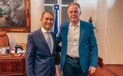 
          Imagem ilustrativa da imagem Casagrande anuncia nome do novo desembargador
          