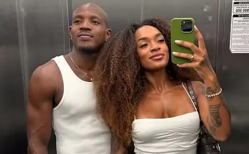 
          Imagem ilustrativa da imagem Chega ao fim o namoro de Patrícia Ramos com jogador de futebol
          