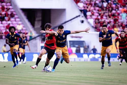 
          Imagem ilustrativa da imagem Chegou o dia da decisão: quem será o campeão pernambucano de 2025?
          