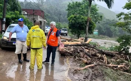 
          Imagem ilustrativa da imagem Chuvas deixam mais de 100 desalojados em Angra dos Reis, no Rio
          