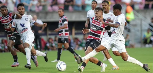 
          Imagem ilustrativa da imagem Como ficou a classificação do Campeonato Pernambucano com os jogos deste sábado
          