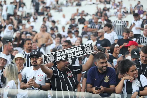 
          Imagem ilustrativa da imagem Corinthians fecha o cerco contra o cambismo enquanto implementa reconhecimento facial
          