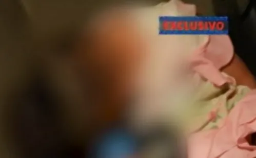 
          Imagem ilustrativa da imagem Criança de 2 anos é abandonada em carro de app em Vitória
          