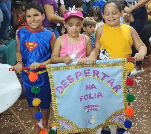 
          Imagem ilustrativa da imagem Crianças neurodivergentes aproveitaram o bloco feito para elas
          