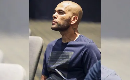 
          Imagem ilustrativa da imagem Daniel Alves é absolvido pela Justiça espanhola de condenação por agressão sexual
          