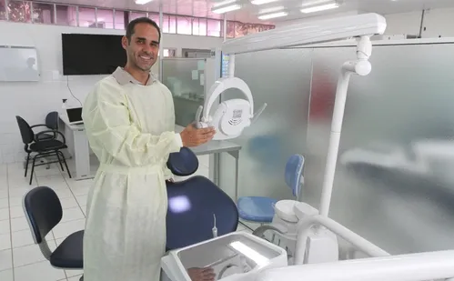 
          Imagem ilustrativa da imagem Dentistas da Ufes fazem atendimento gratuito
          