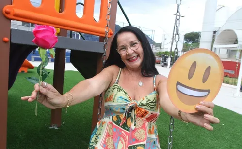 
          Imagem ilustrativa da imagem Dia da Felicidade: idosos estão mais felizes que jovens, diz pesquisa
          