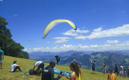 
          Imagem ilustrativa da imagem Do voo livre ao santuário: os motivos para visitar Castelo, no Espírito Santo
          