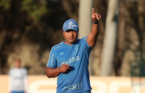 
          Imagem ilustrativa da imagem Dorival Júnior fora da seleção brasileira: saiba quem são os possíveis substitutos
          