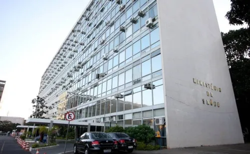 
          Imagem ilustrativa da imagem ES tem mais de 400 casos de dengue por dia
          