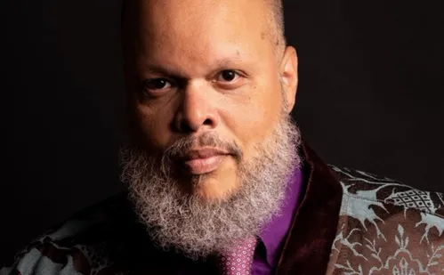 
          Imagem ilustrativa da imagem Ed Motta critica Maria Bethânia por bronca com músicos em show
          