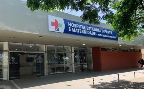 
          Imagem ilustrativa da imagem Adolescente que matou irmão a facadas na Serra segue internada com escolta 24 horas
          