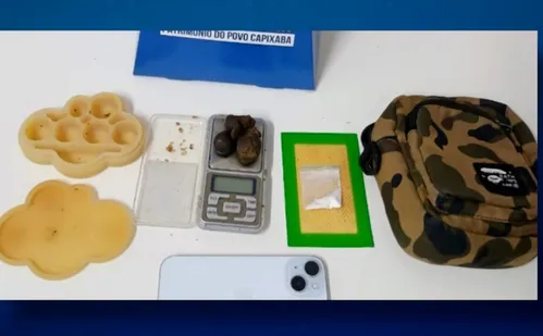 
          Imagem ilustrativa da imagem Estudante de medicina é preso por tráfico de drogas em motel de Colatina
          