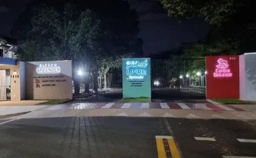 
          Imagem ilustrativa da imagem Estudante mata colega de 14 anos com golpes de tesoura em escola particular de MG
          