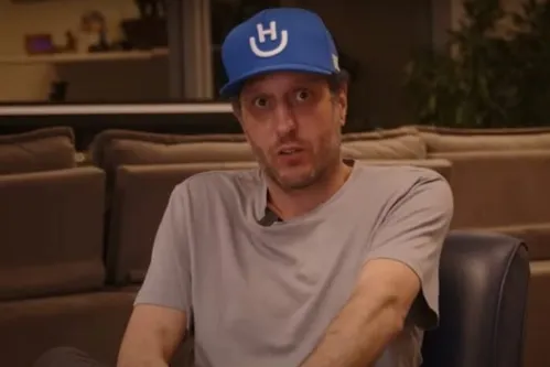 
          Imagem ilustrativa da imagem Ex-CEO da Hurb é preso em aeroporto no CE com documento falso e tornozeleira eletrônica descarregada
          