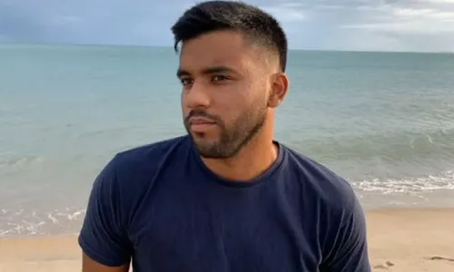 
          Imagem ilustrativa da imagem Família aponta falta de supervisão após morte de aluno dos Bombeiros no Náutico
          