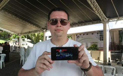 
          Imagem ilustrativa da imagem Fiéis relembram momentos marcantes com Papa Francisco
          