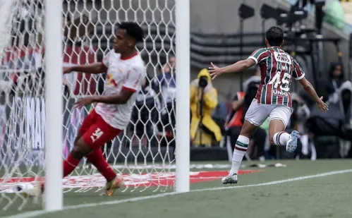 
          Imagem ilustrativa da imagem Fluminense bate Red Bull Bragantino em reestreia de Renato Gaúcho
          