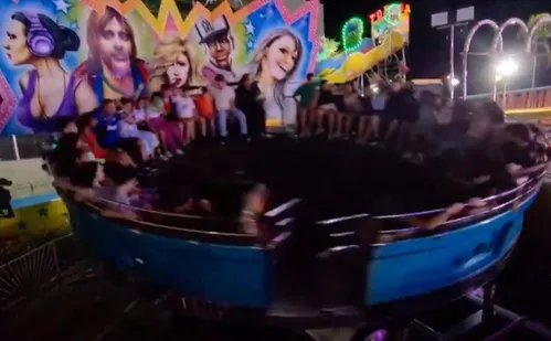 
          Imagem ilustrativa da imagem "Foi cena de filme mesmo", diz jovem ferida em parque de diversões no ES
          