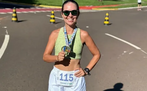 
          Imagem ilustrativa da imagem Fotógrafa que morreu atropelada em MS passou a correr após perder a filha
          