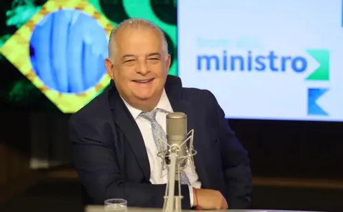 
          Imagem ilustrativa da imagem Governo criará canal via WhatsApp com empreendedores do MEI para estimular crédito
          