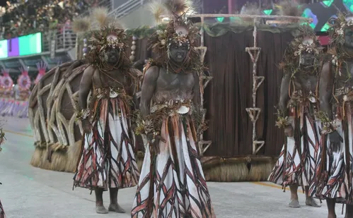 
          Imagem ilustrativa da imagem Chegou o que Faltava faz homenagem ao mangue e panela de barro no Sambão
          