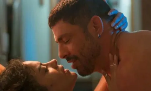 
          Imagem ilustrativa da imagem “Hora da Treta” repercute crítica de Bella Campos sobre “cecê” de Cauã Reymond
          